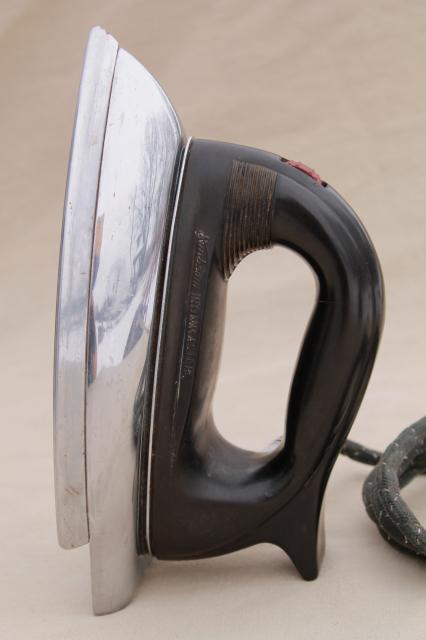 photo of vintage Sunbeam Ironmaster electric iron, art deco bakelite handle, original cloth cord #6