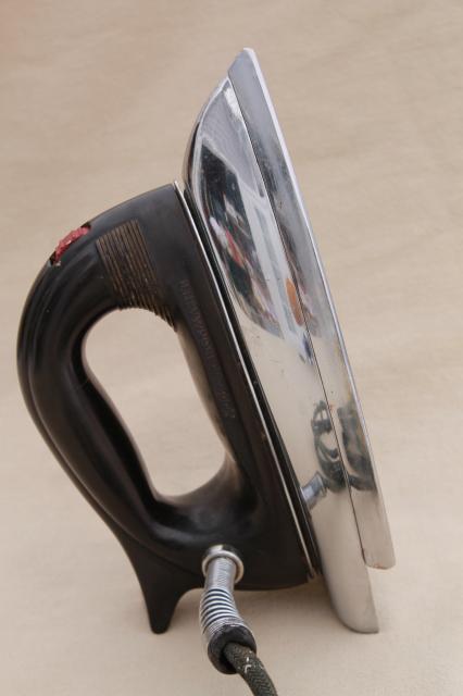 photo of vintage Sunbeam Ironmaster electric iron, art deco bakelite handle, original cloth cord #9