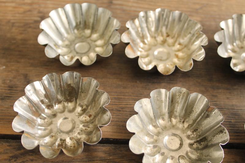 photo of vintage Swedish sandbakkel cookie molds, tiny fluted tart pans, baking tins #12