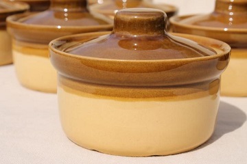 catalog photo of vintage T G Green England stoneware, Granville brown band pottery individual casseroles