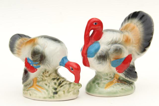 photo of vintage Thanksgiving turkey S&P shakers, hand painted Japan ceramic salt and pepper #2