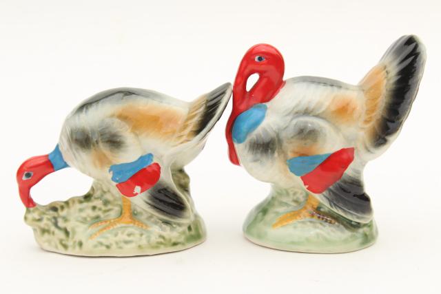 photo of vintage Thanksgiving turkey S&P shakers, hand painted Japan ceramic salt and pepper #3