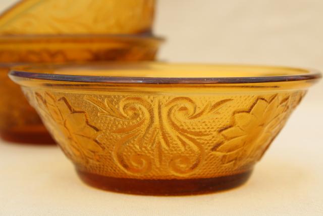 photo of vintage Tiara / Indiana sandwich glass, daisy pattern bowls in amber #3