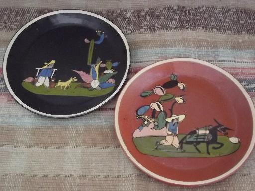 photo of vintage Tlaquepaque Mexican painted pottery plates, one black, one red #1