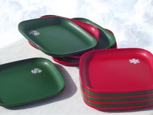 photo of vintage Tupperware Christmas plates, red & green square holiday plates set  #1