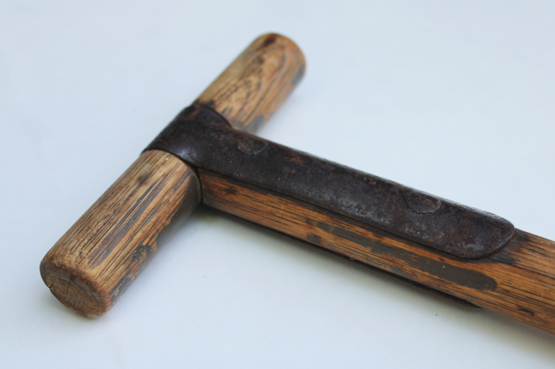 photo of vintage US military trenching shovel WWI vintage M-1910 style T-handle tiny shovel entrenching tool #8