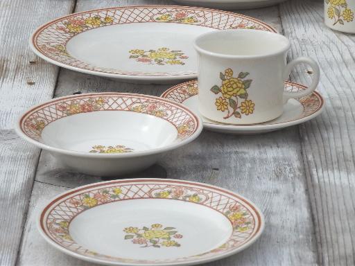 photo of vintage USA Royal China Americana Tiffany pottery dinnerware set for 6 #2