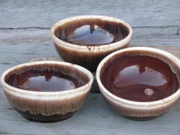 catalog photo of vintage USA pottery, big brown drip glaze mixing / serving bowls