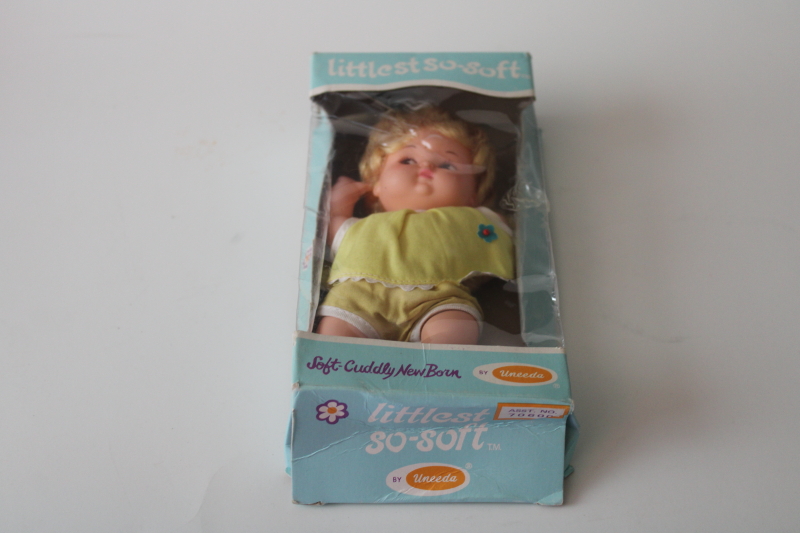 photo of vintage Uneeda baby doll, blonde bubble cut hair, soft body little doll in orig pkg 1970s  #7