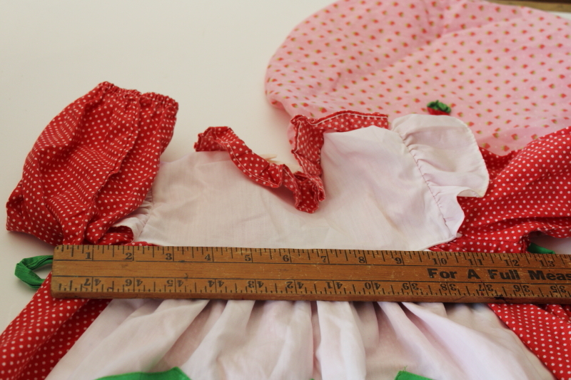 photo of vintage Union label Strawberry Shortcake toddler girls dress w/ costume bonnet #9