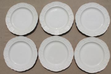 catalog photo of vintage Vogue Washington Colonial antique white embossed border dinner plates