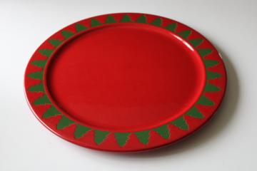 vintage Waechtersbach Christmas tree border cake plate or round platter, green trees border on red 