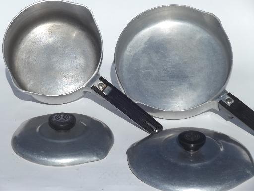 photo of vintage Wagner Ware Magnalite cast aluminum pots, pans, dutch oven, griddle  #12