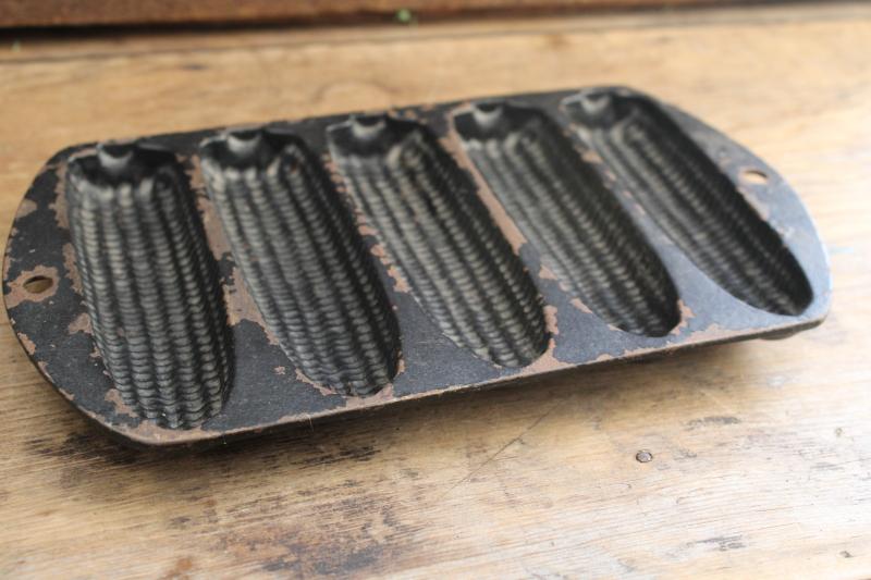 photo of vintage Wagner Ware cast iron baking pan, ear of corn stick cornbread mold  #6