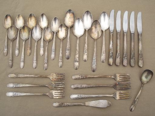 photo of vintage Wallace silver plate flatware, Sweetheart / Hollywood pattern #1