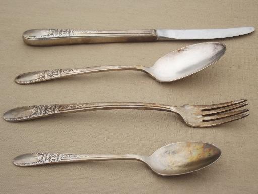 photo of vintage Wallace silver plate flatware, Sweetheart / Hollywood pattern #2