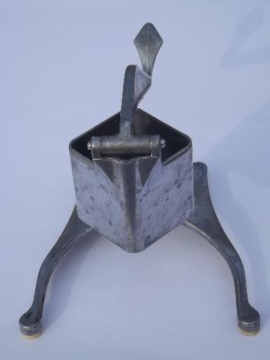 photo of vintage Wear-Ever aluminum vegetable cutter, french fry potato slicer #5