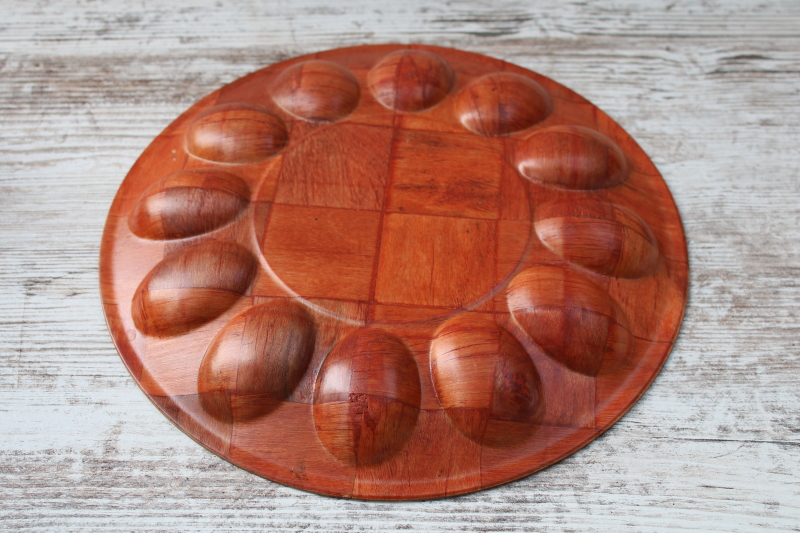 photo of vintage Weavewood type round serving tray, woven wood deviled egg plate, retro kitchen or picnic ware  #5