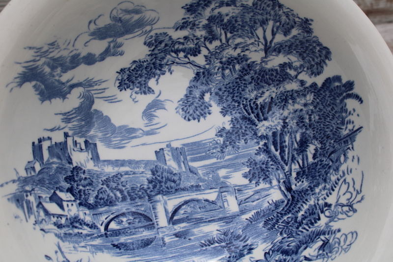 photo of vintage Wedgwood Countryside blue & white toile print serving dish, round vegetable bowl  #2