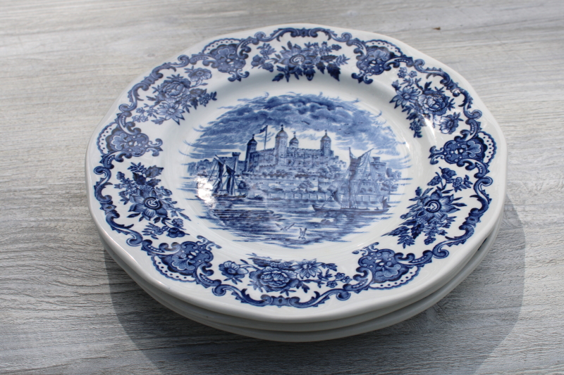 photo of vintage Wedgwood blue & white transferware china dessert or pie plates Royal Homes of Britain #5