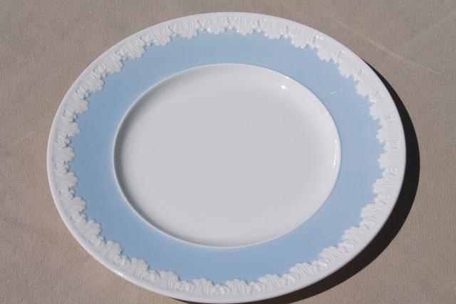 photo of vintage Wedgwood china dinner plates, Albion blue & white Corinthian embossed border #6