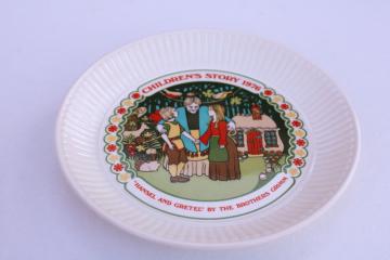 catalog photo of vintage Wedgwood china plate childrens story fairy tale illustration Hansel & Gretel