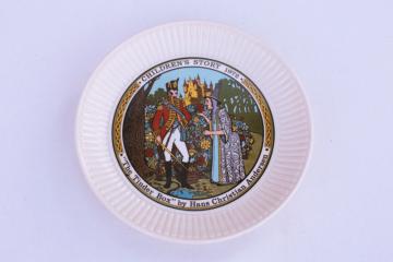 catalog photo of vintage Wedgwood china plate childrens story fairy tale illustration The Tinder Box