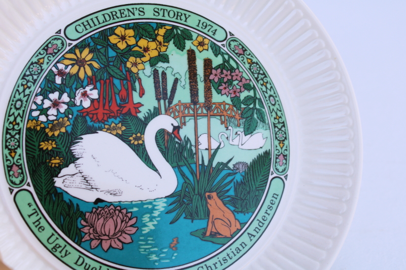 photo of vintage Wedgwood china plate childrens story fairy tale illustration The Ugly Duckling #2