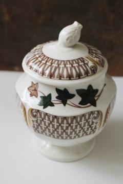 catalog photo of vintage Wedgwood china sugar bowl, Avocado pattern shape, brown transferware w/ green ivy leaves 