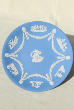 catalog photo of vintage Wedgwood jasperware blue & white china plate, 8 3/4 diameter