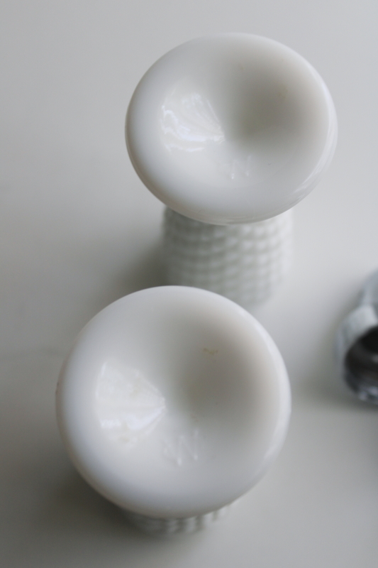 photo of vintage Westmoreland English hobnail milk glass salt and pepper shakers set  #7