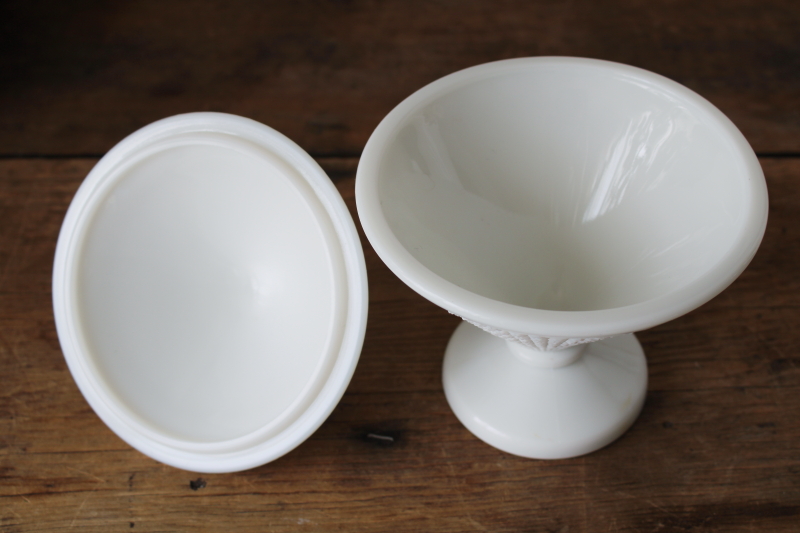 photo of vintage Westmoreland English hobnail pattern milk glass candy dish w/ lid  #3