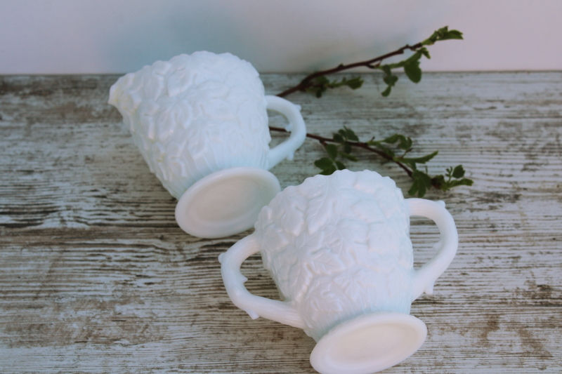 photo of vintage Westmoreland bramble pattern milk glass cream pitcher & sugar bowl set #2