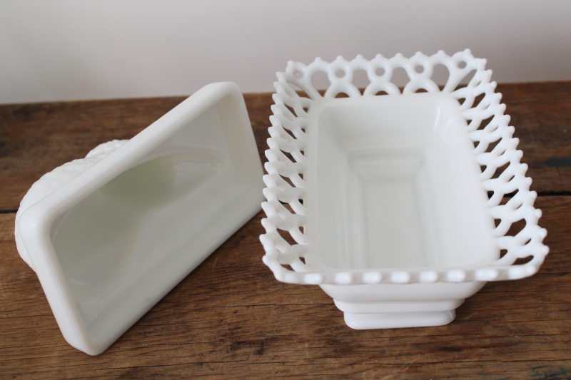 photo of vintage Westmoreland milk glass cat on basket covered dish, lace edge bowl w/ kitty  #3