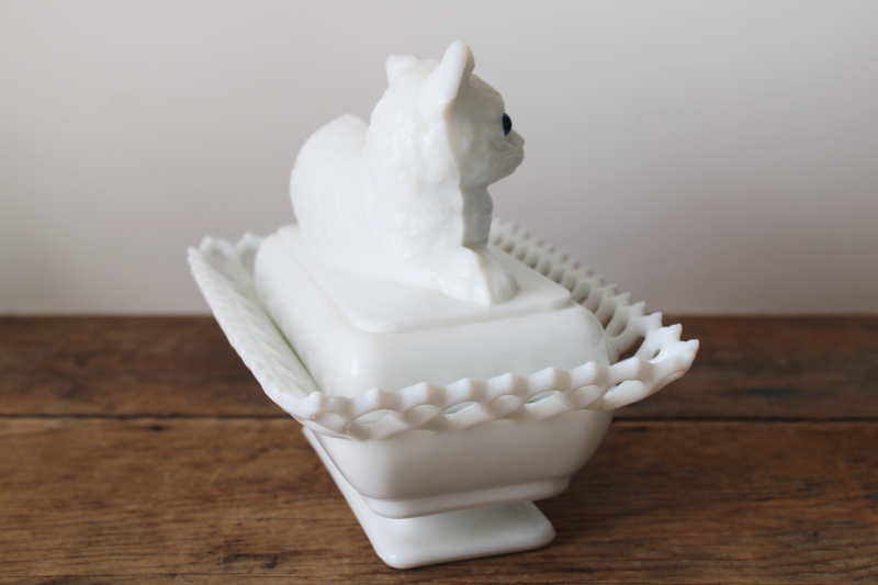 photo of vintage Westmoreland milk glass cat on basket covered dish, lace edge bowl w/ kitty  #7