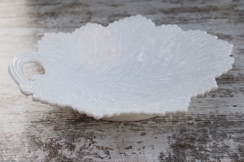 photo of vintage Westmoreland milk glass, large maple leaf shape serving plate or tray #2