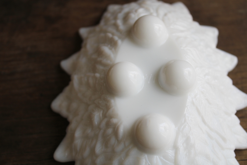 photo of vintage Westmoreland milk glass, leaf pattern soap dish or small trinket tray  #4