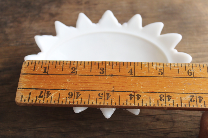 photo of vintage Westmoreland milk glass, leaf pattern soap dish or small trinket tray  #6