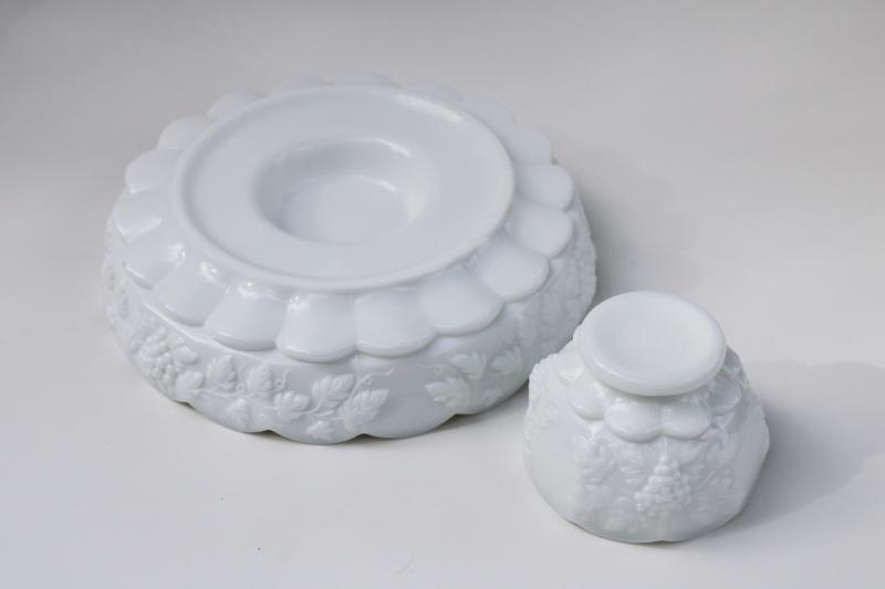 photo of vintage Westmoreland paneled grape appetizer set, divided relish dish w/ center bowl #4