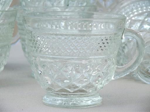 photo of vintage Wexford pattern glass punch bowl set, pressed glass punch bowl w/ stand #3