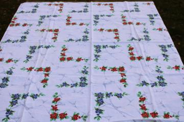 catalog photo of vintage Wilendur print cotton tablecloth, flower lattice red & blue floral 