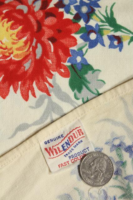 photo of vintage Wilendure printed cotton kitchen table cloth & napkins set, 1940s flower print #7