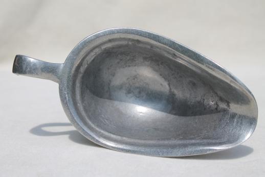 photo of vintage Wilton Armetale marked RWP pewter gravy boat or sauce pitcher #3