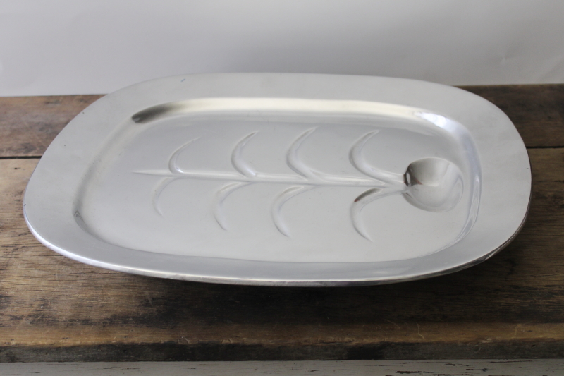 photo of vintage Wilton Armetale pewter, huge platter for roast meat or turkey #2