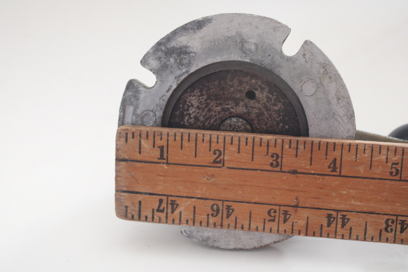 photo of vintage Wilton Powrarm Junior swivel base, base only for the Baby Bullet vice  #7