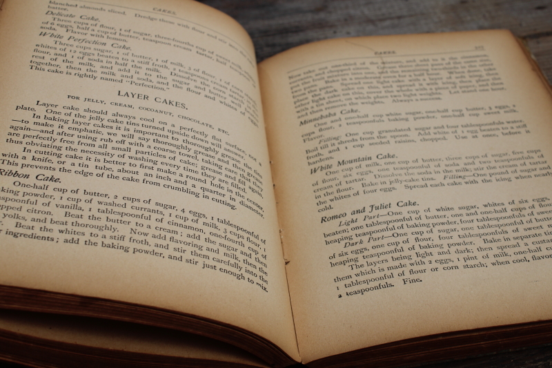 photo of vintage Woman's Exchange Cook Book, original early 1900s antique cookbook  #8