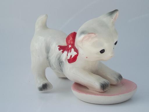 photo of vintage Woolworths china kitty figurine, kitten playing in saucer of milk #1