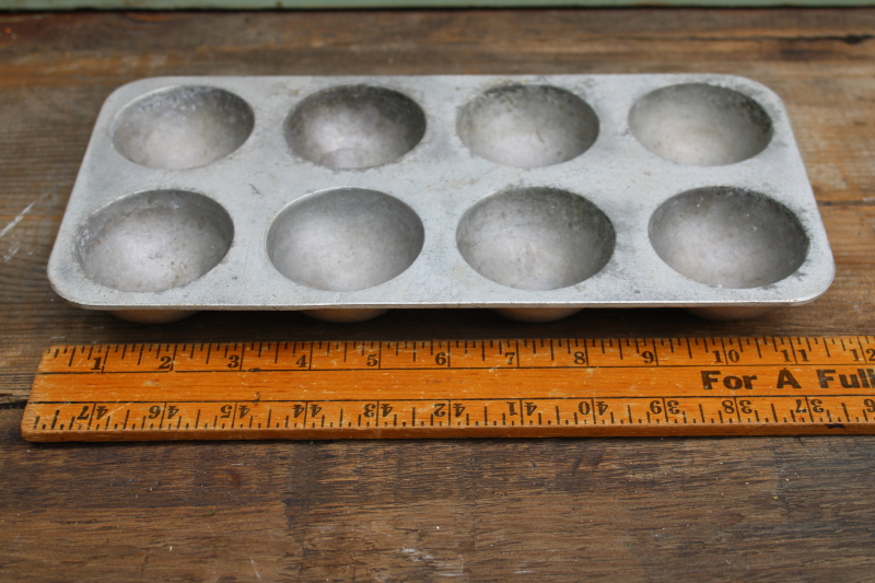 photo of vintage aebleskiver pan, cast aluminum baking pan w/ individual small round muffin cups  #2