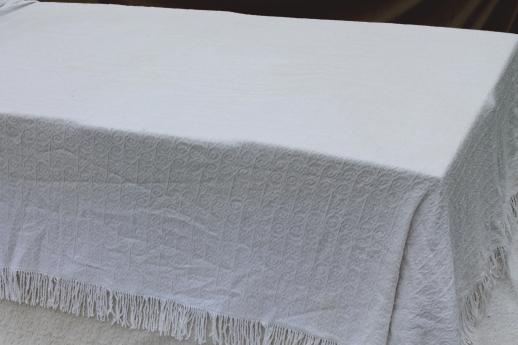 photo of vintage all white bedspreads lot, Bates type tufted candlewick & cotton chenille #7