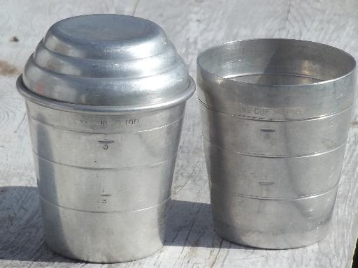 photo of vintage aluminum backpacker's camping cookware, pan w/ lid, travel cups #3